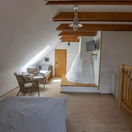 Nový Vojířov čp. 27 * Nová Bystřice