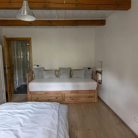 Hébergement de vacances Novy Vojirov Cp. 27 *